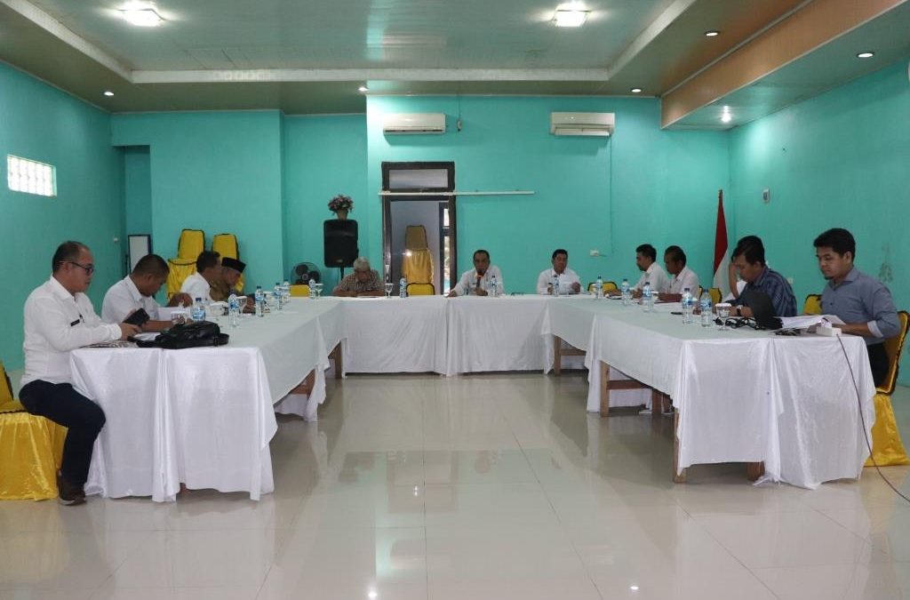 RAPAT DEWAN RISET DAERAH (DRD) KABUPATEN BENGKULU TENGAH DALAM PEMBAHASAN RENCANA INDUK KELITBANGAN (RIK) KABUPATEN BENGKULU TENGAH